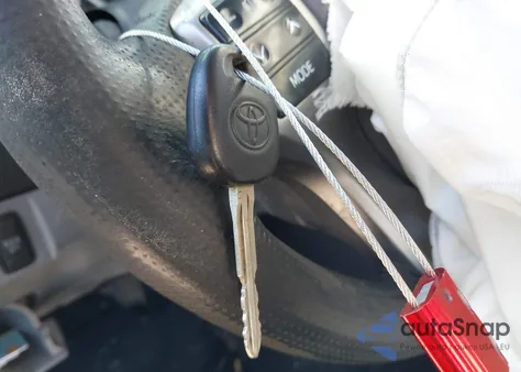 2013 Toyota Tacoma Base V6 из США, поврежденный, VIN 5TFLU4ENXDX082877